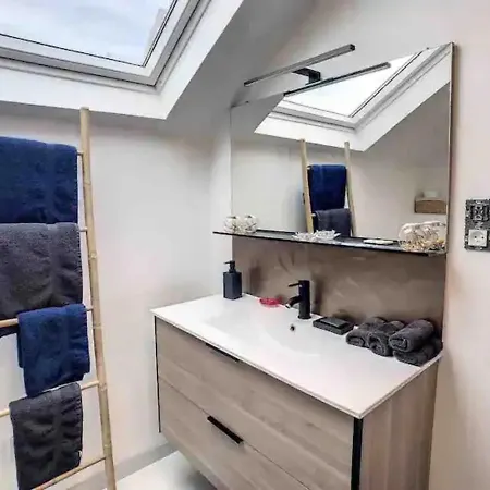 Duplex *